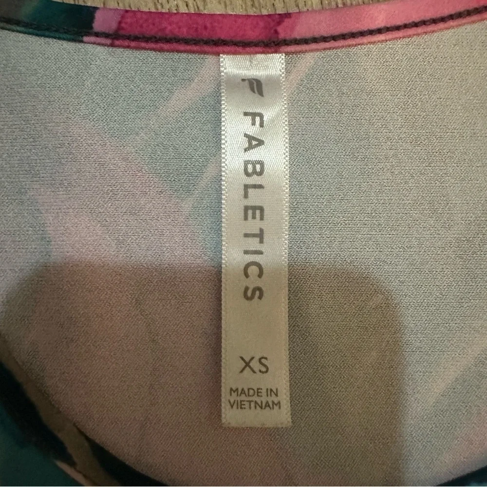 Fabletics Eco Satin Sleep Tank Painted Tulip Print Size XSmall